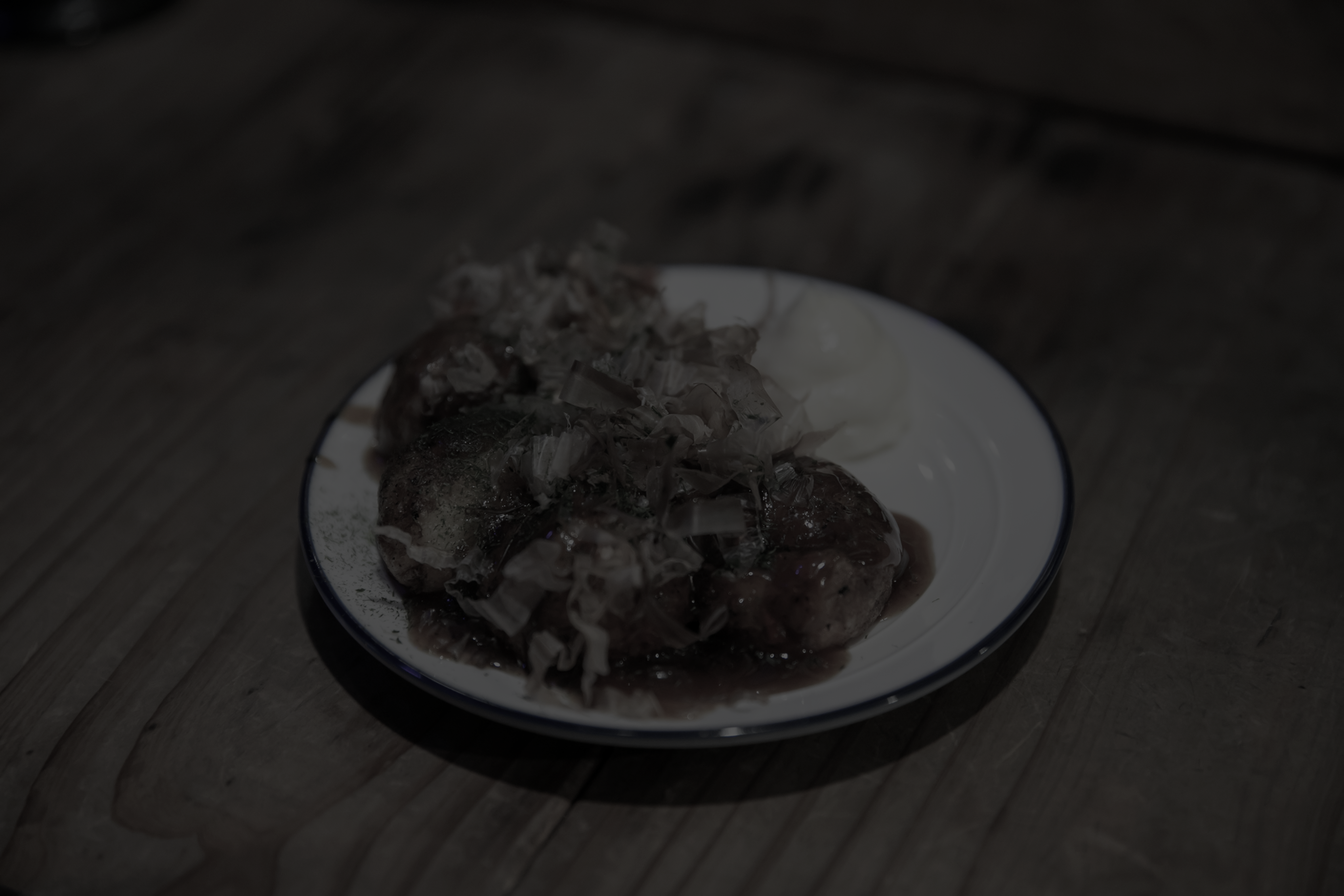 皿に盛られたたこ焼き